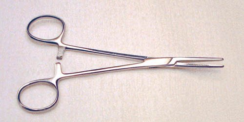 Kelly Forceps- 5 1/2 Straight - Best Medical Supplies Online