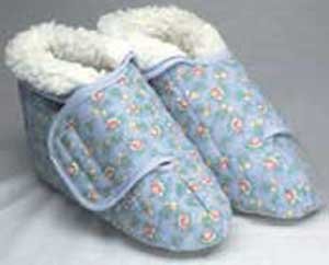 Sherpa Fleece Slippers Female Medium 7-8 - Best Medical Supplies Online